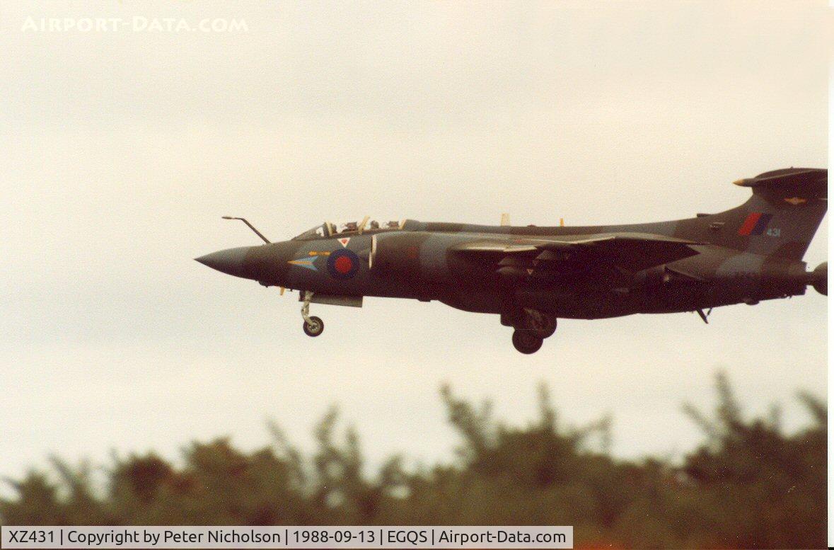 XZ431, 1977 Hawker Siddeley Buccaneer S.2B C/N B3-01-76, A low approach to Runway 23 at RAF Lossiemouth by a Buccaneer S.2B of 208 Squadron in September 1988.