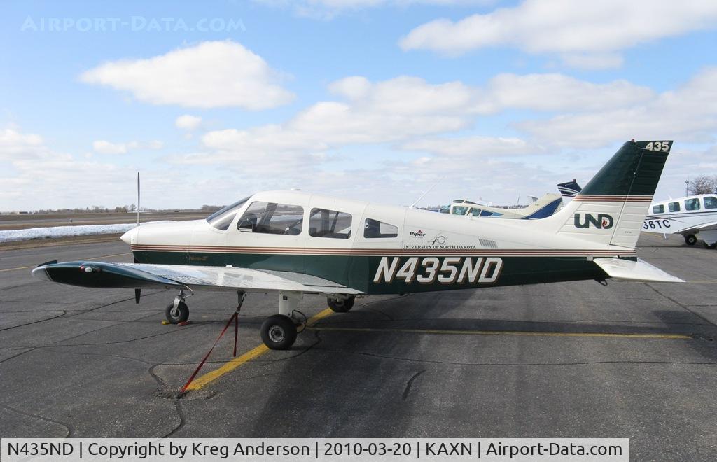 N435ND, 2006 Piper PA-28-161 C/N 2842270, University of North Dakota Piper PA-28-161 Warrior on the ramp.