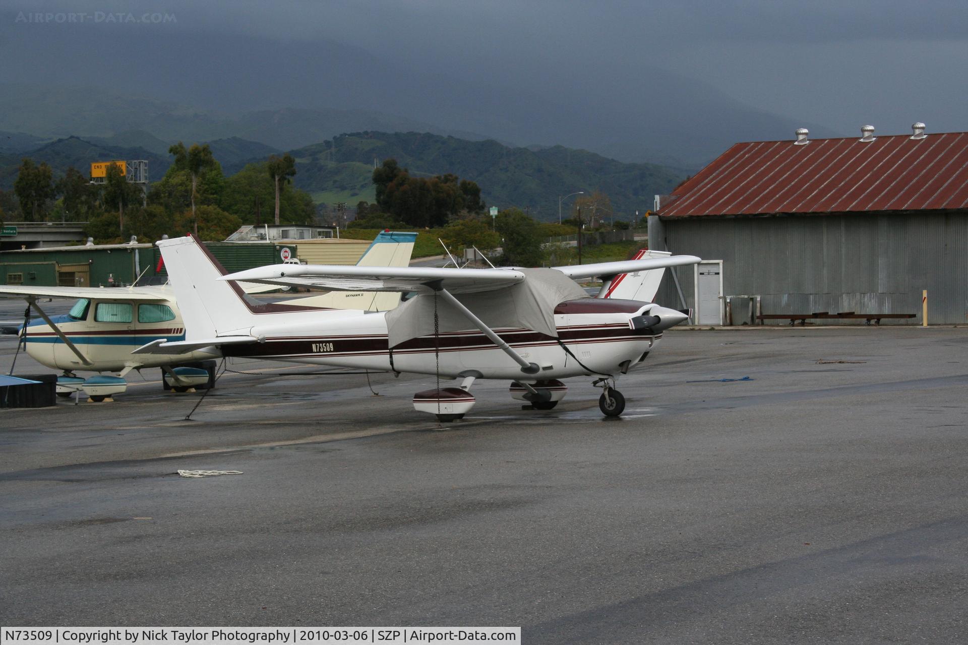 N73509, Cessna 172M C/N 17267518, Sitting in the rain