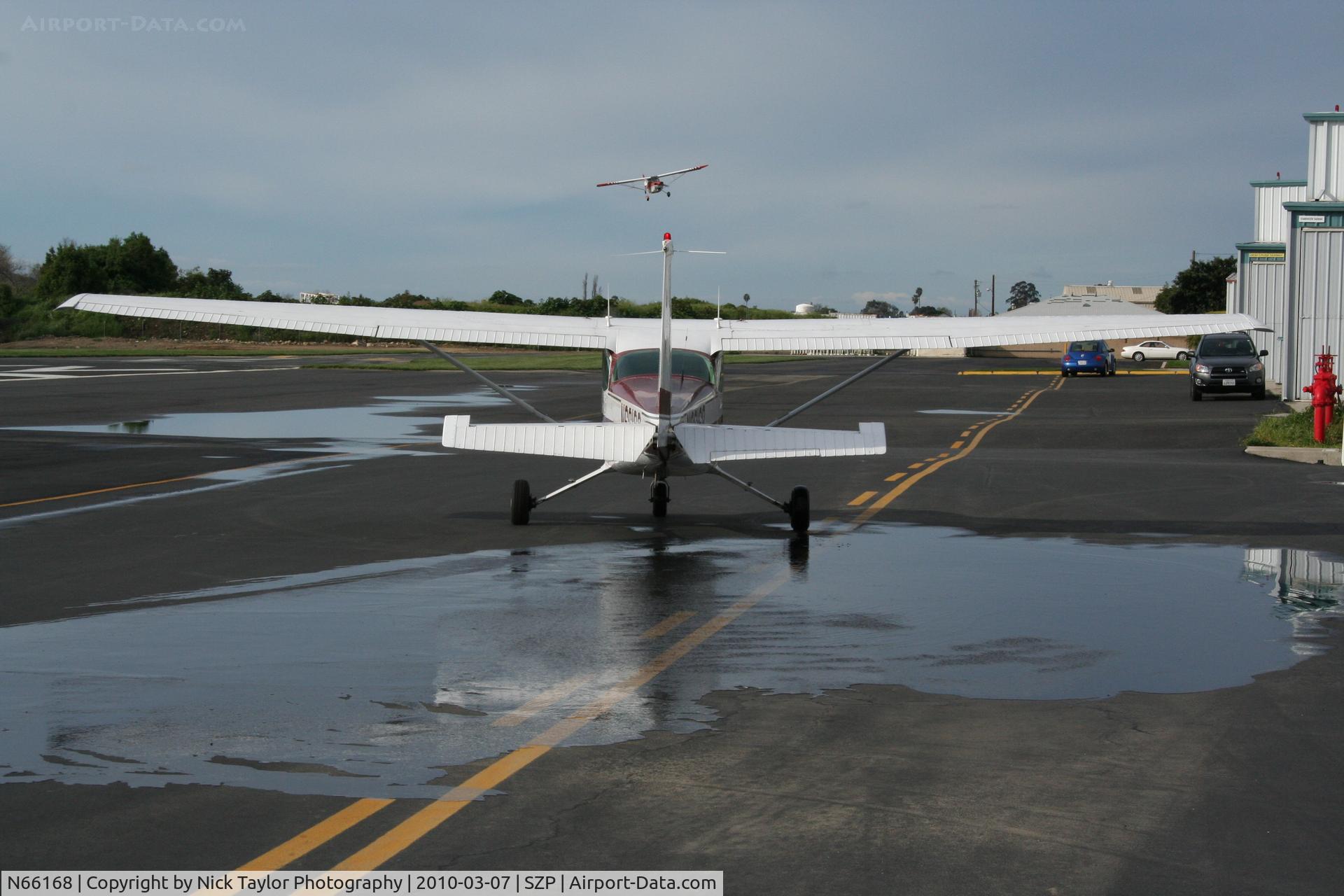 N66168, 1983 Cessna 172P C/N 17275974, Runup for RWY 4 N50380 on final