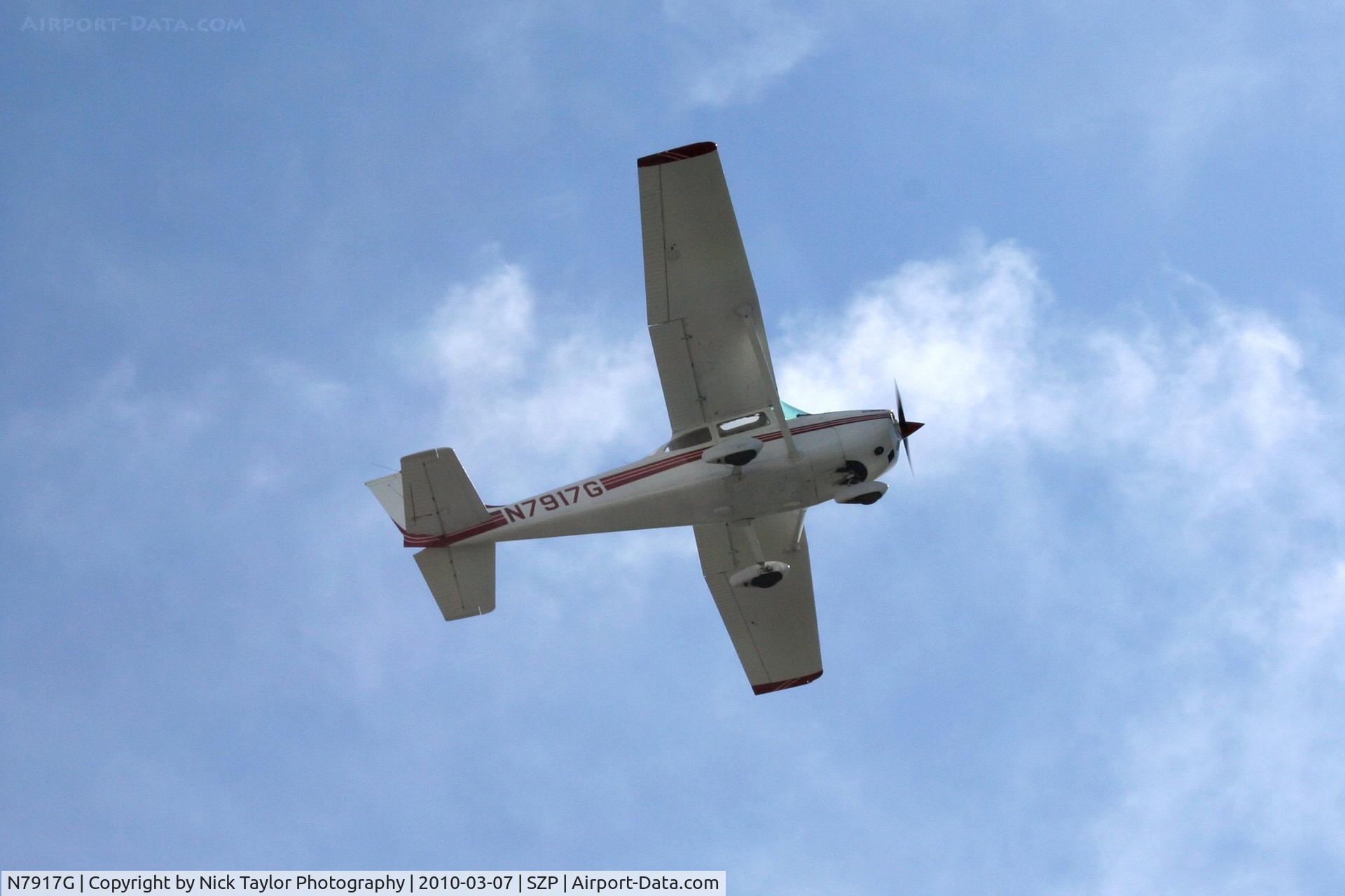 N7917G, 1970 Cessna 172L C/N 17259617, Taking off RWY 22