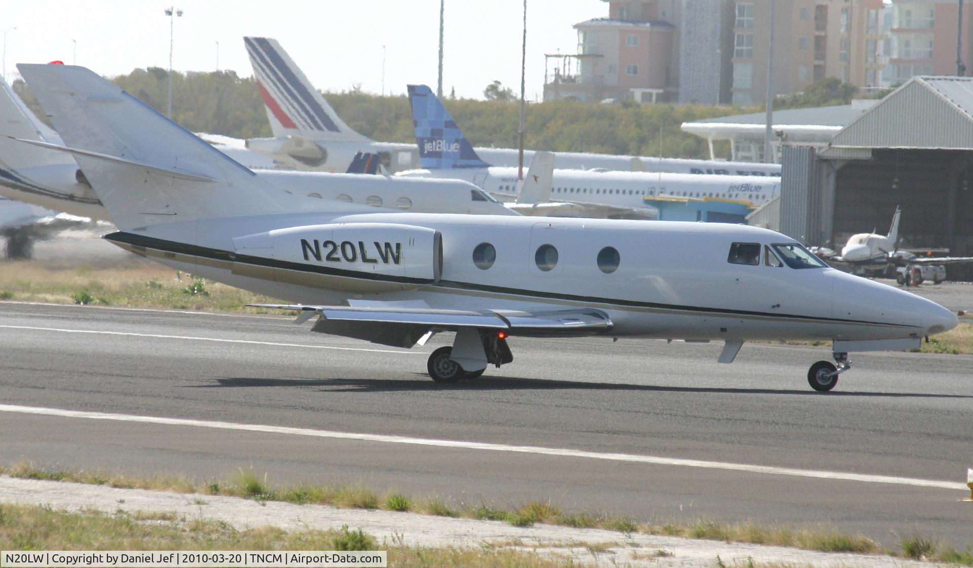 N20LW, 1975 Dassault Falcon 10 C/N 48, N20LW just landed at TNCM