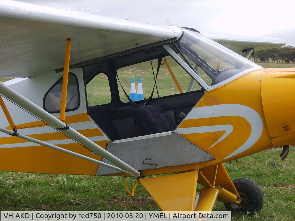 VH-AKD, 1949 Piper PA-11S Cub Special C/N 11-894, Piper Cub Special. Entry door.