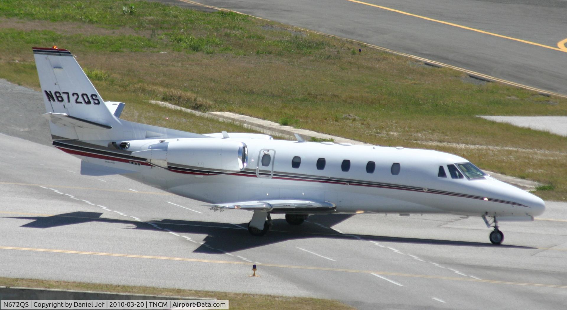 N672QS, 2006 Cessna 560XL C/N 560-5663, N672QS taxing via the bypass to the holding point Alpha