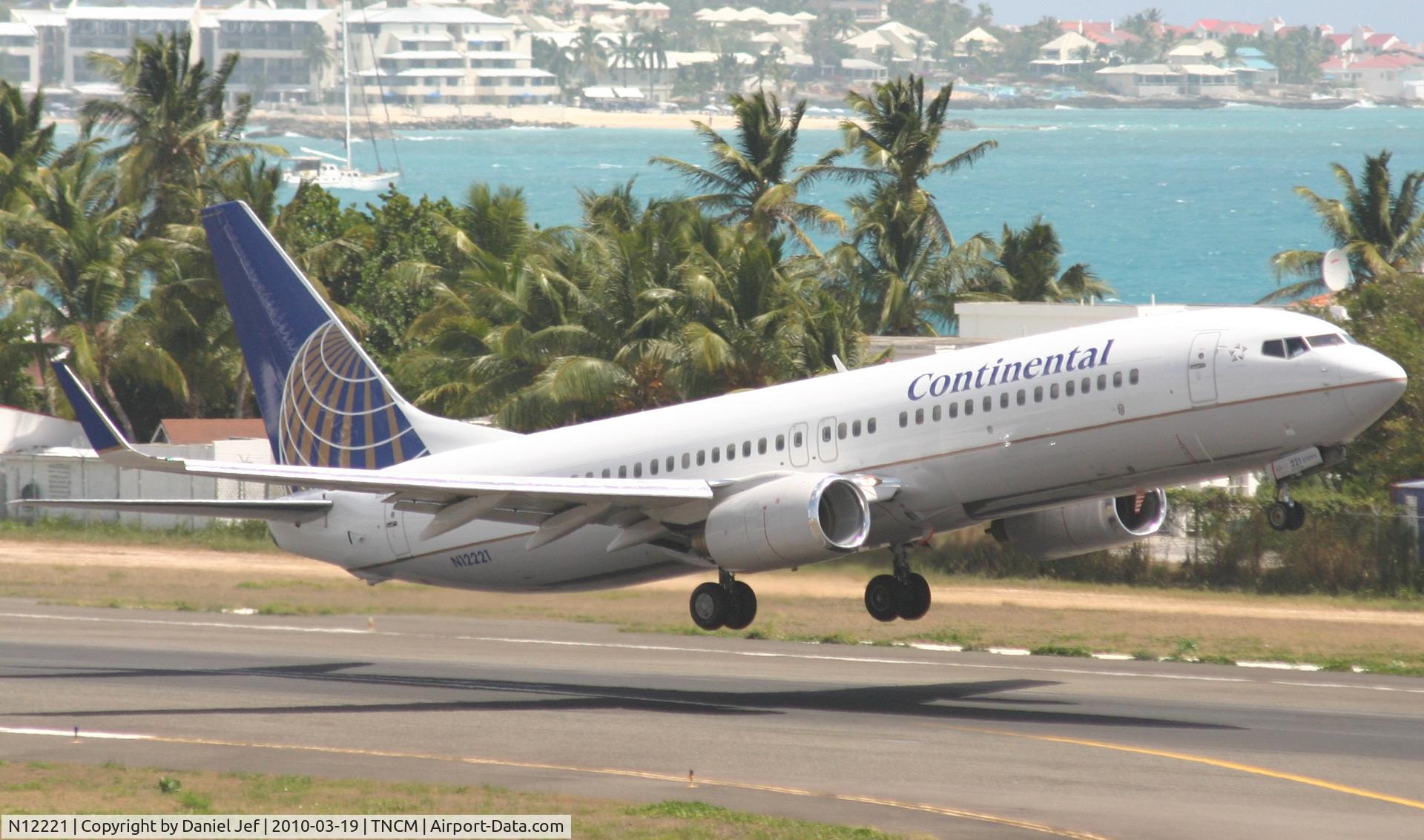 N12221, 1998 Boeing 737-824 C/N 28930, Continental N12221 departing TNCM