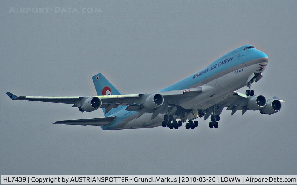 HL7439, 2003 Boeing 747-4B5F/SCD C/N 33516, Korean Air Cargo