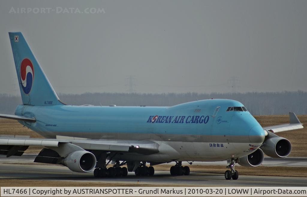 HL7466, 2001 Boeing 747-4B5F/SCD C/N 26413, Korean Air Cargo