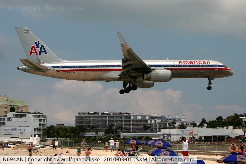N694AN, 1994 Boeing 757-223 C/N 26974, visitor
