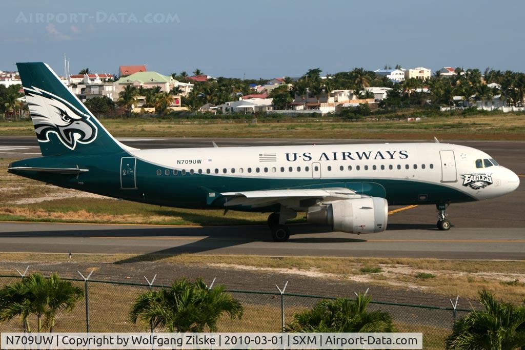 N709UW, 1999 Airbus A319-112 C/N 0997, visitor