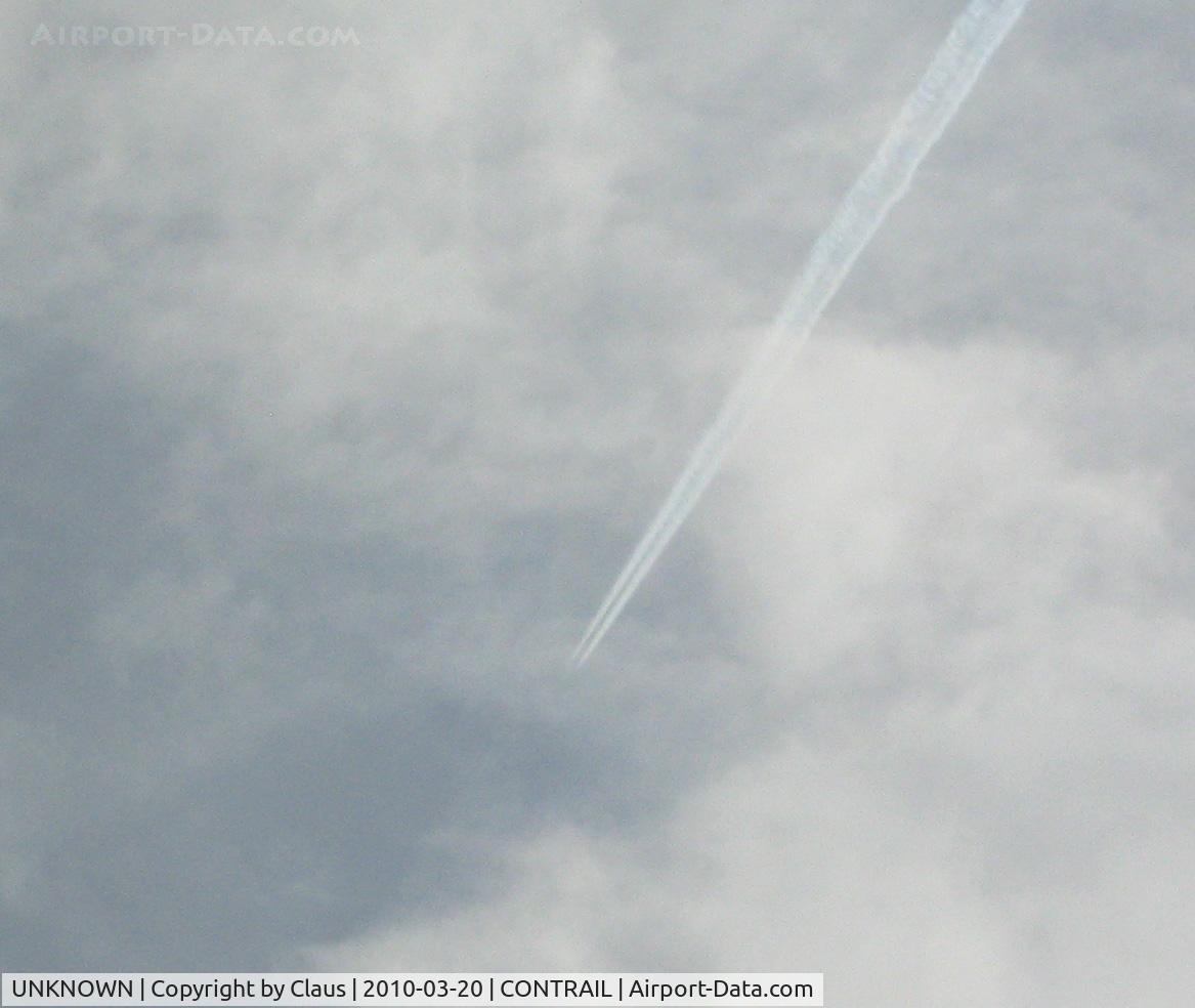 UNKNOWN, Contrails Various C/N Unknown, In Flight over Faget Forest