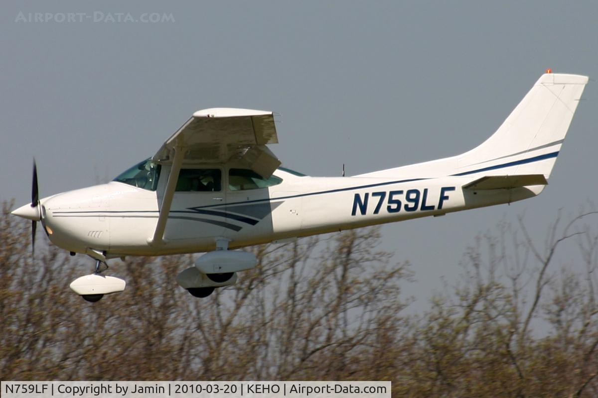 N759LF, 1977 Cessna 182Q Skylane C/N 18266073, Short final, runway 23.