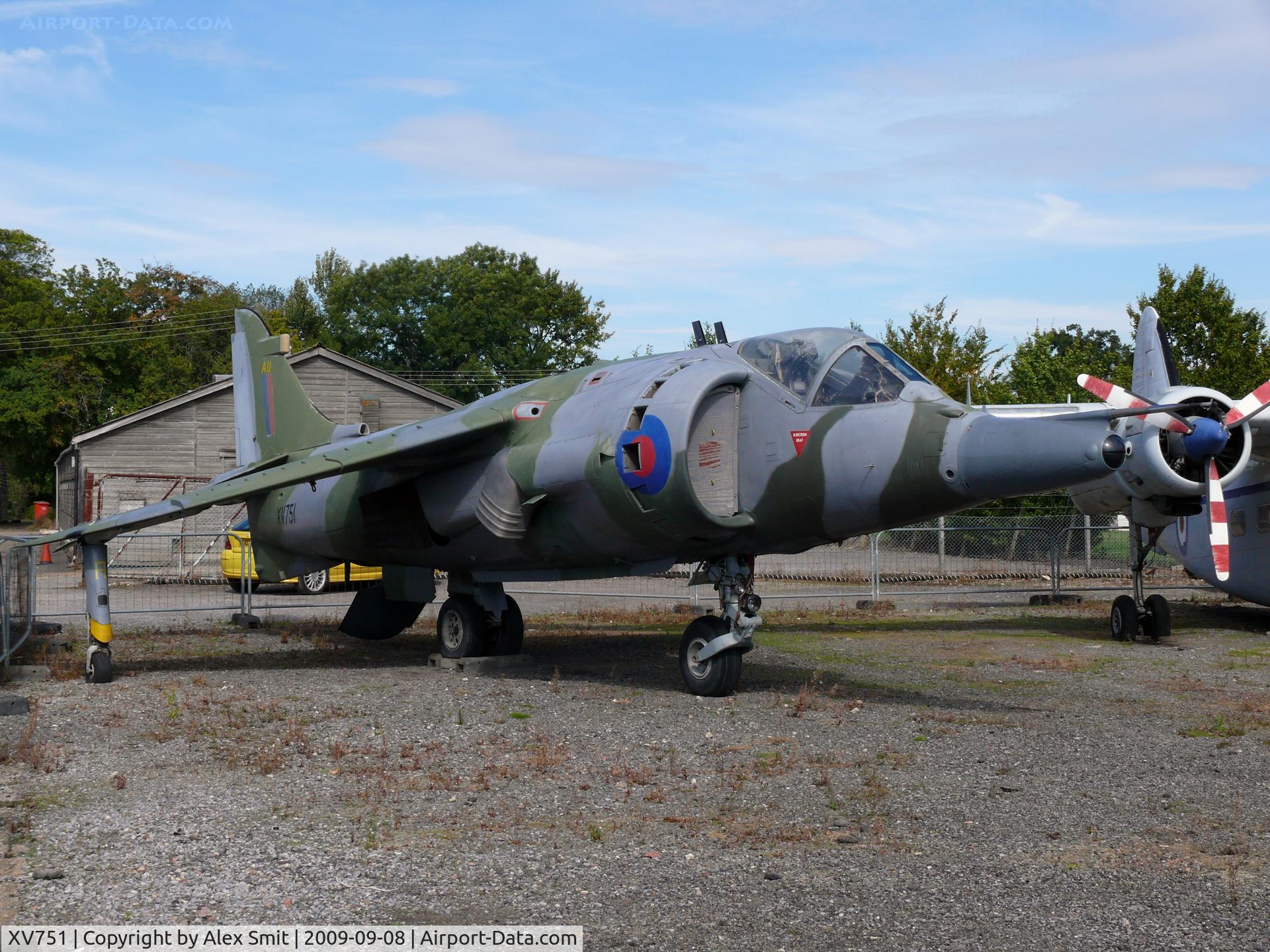 XV751, 1969 Hawker Siddeley Harrier GR.3 C/N 712014, Hawker Harrier GR3 XV751/AU Royal Air Force