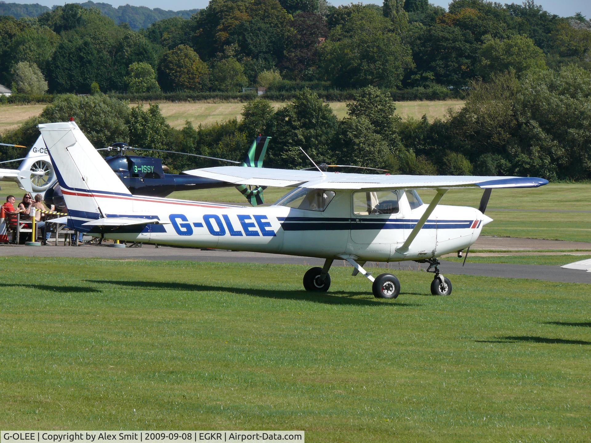G-OLEE, 1980 Reims F152 C/N 1797, Cessna CF152 G-OLEE Redhill Air Services