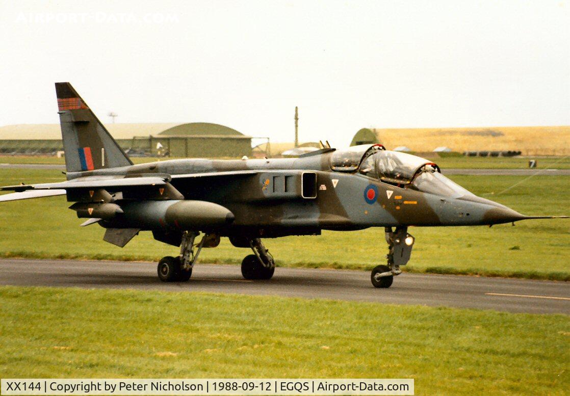 XX144, 1974 Sepecat Jaguar T.2A C/N B.9, Jaguar T.2A of 226 Operational Conversion Unit taxying to the active runway at RAF Lossiemouth in September 1988.