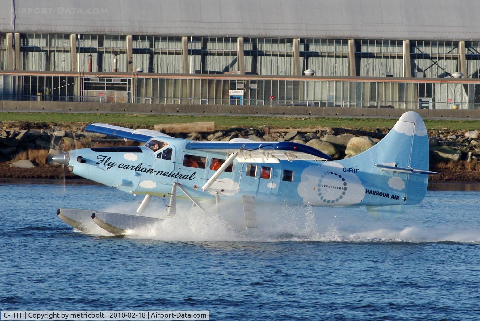 C-FITF, 1955 De Havilland Canada DHC-3T Vazar Turbine Otter C/N 89, take-off from Fraser River