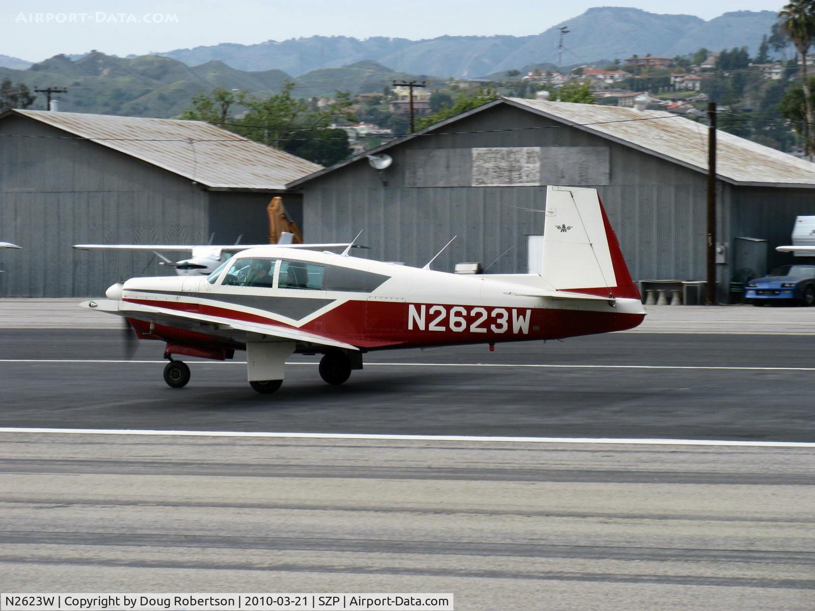 N2623W, 1966 Mooney M20C Mark 21 Ranger C/N 3296, 1966 Mooney M20C, Lycoming O-360 180 Hp, takeoff roll Rwy 22