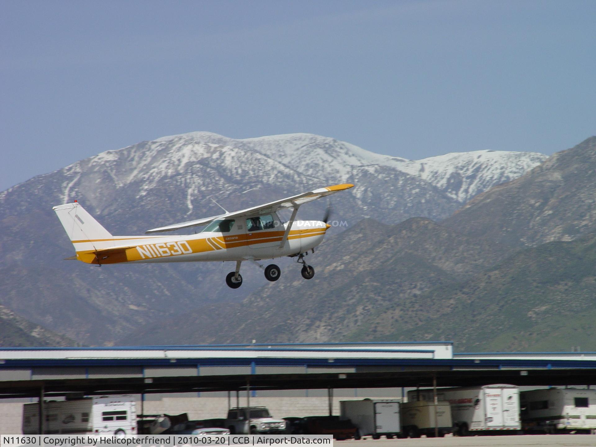 N11630, 1974 Cessna 150L C/N 15075584, Taking off eastbound from runway 6