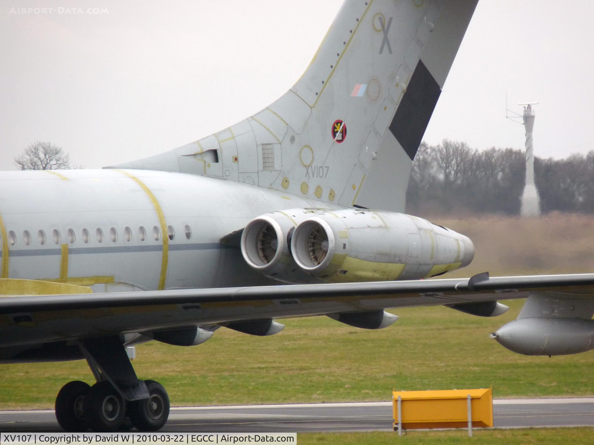 XV107, 1968 Vickers VC10 C.1K C/N 837, Taxing in after landing