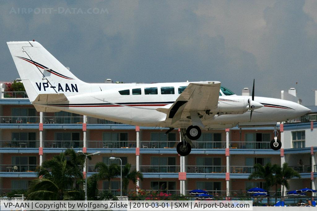 VP-AAN, 1979 Cessna 402C Businessliner C/N 402C0029, visitor