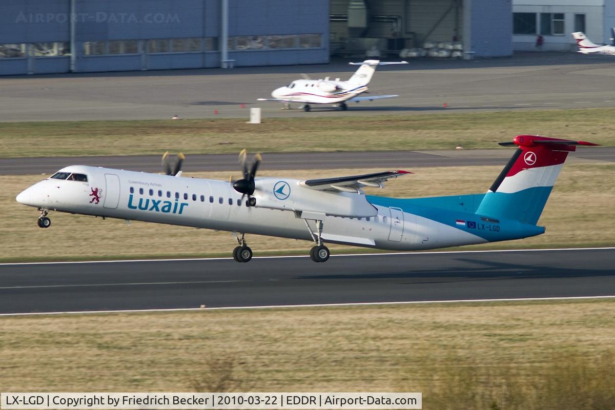 LX-LGD, 2007 De Havilland Canada DHC-8-402Q Dash 8 C/N 4171, departing via RW27