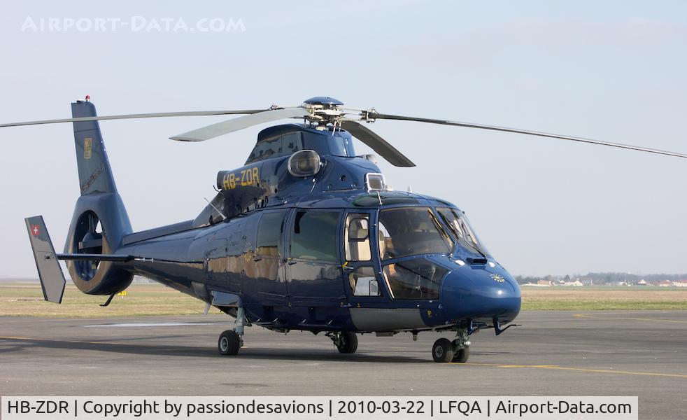 HB-ZDR, 2001 Eurocopter AS-365N-3 Dauphin 2 C/N 6584, Dauphin2 AS365N3 on teh Apron