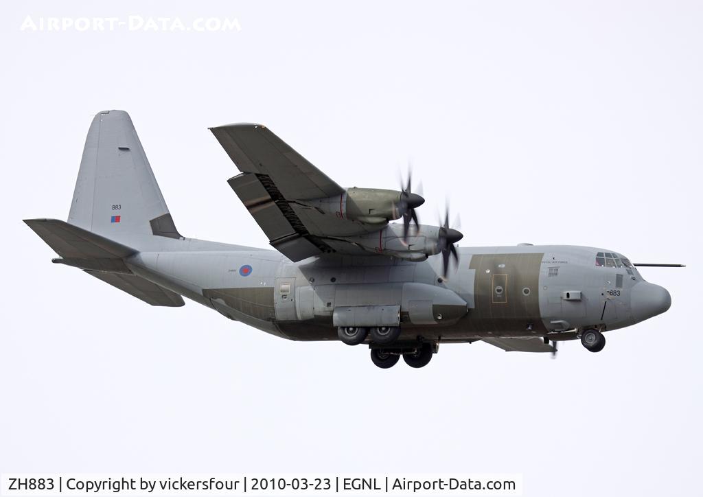ZH883, 1999 Lockheed Martin C-130J Hercules C.5 C/N 382-5481, Royal Air Force Hercules C5 (c/n 5481). Operated by the LTW. Low approach and overshoot on RW05.