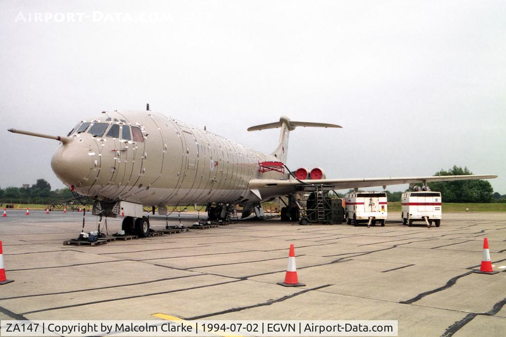 ZA147, 1966 Vickers VC10 K.3 C/N 882, Vickers VC-10 K3. Covered in strain guages for checking the integrity of the cabin under pressure. From 101 Sqn at Brize Norton's Photocall 1994.