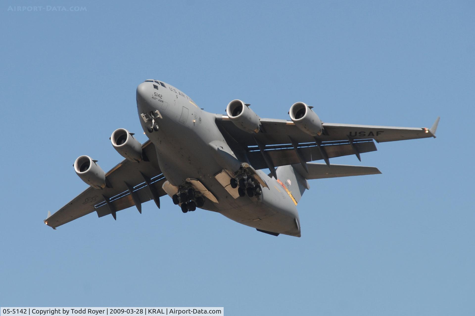 05-5142, 2005 Boeing C-17A Globemaster III C/N P-142, Riverside Airshow 2009