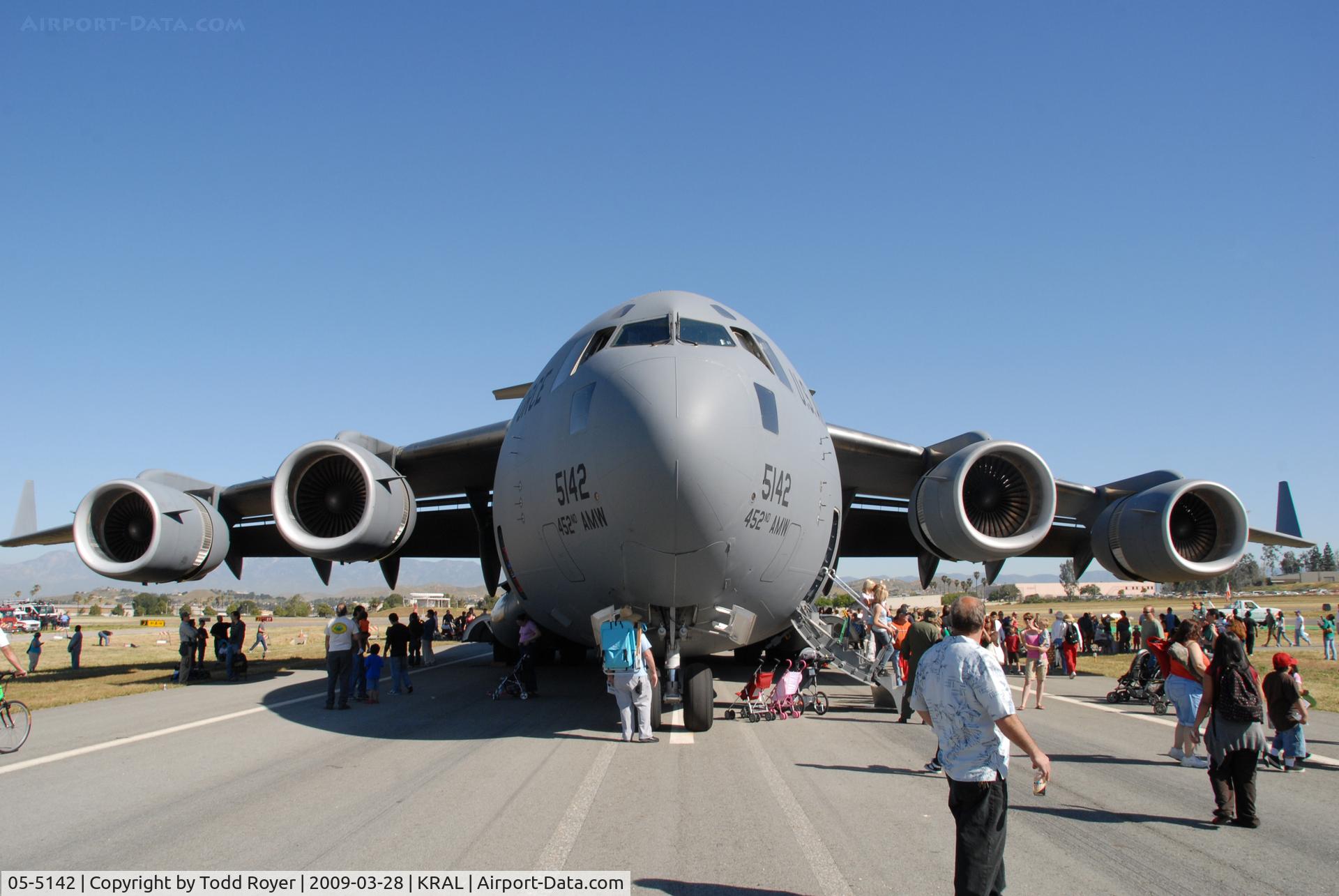 05-5142, 2005 Boeing C-17A Globemaster III C/N P-142, Riverside Airshow 2009