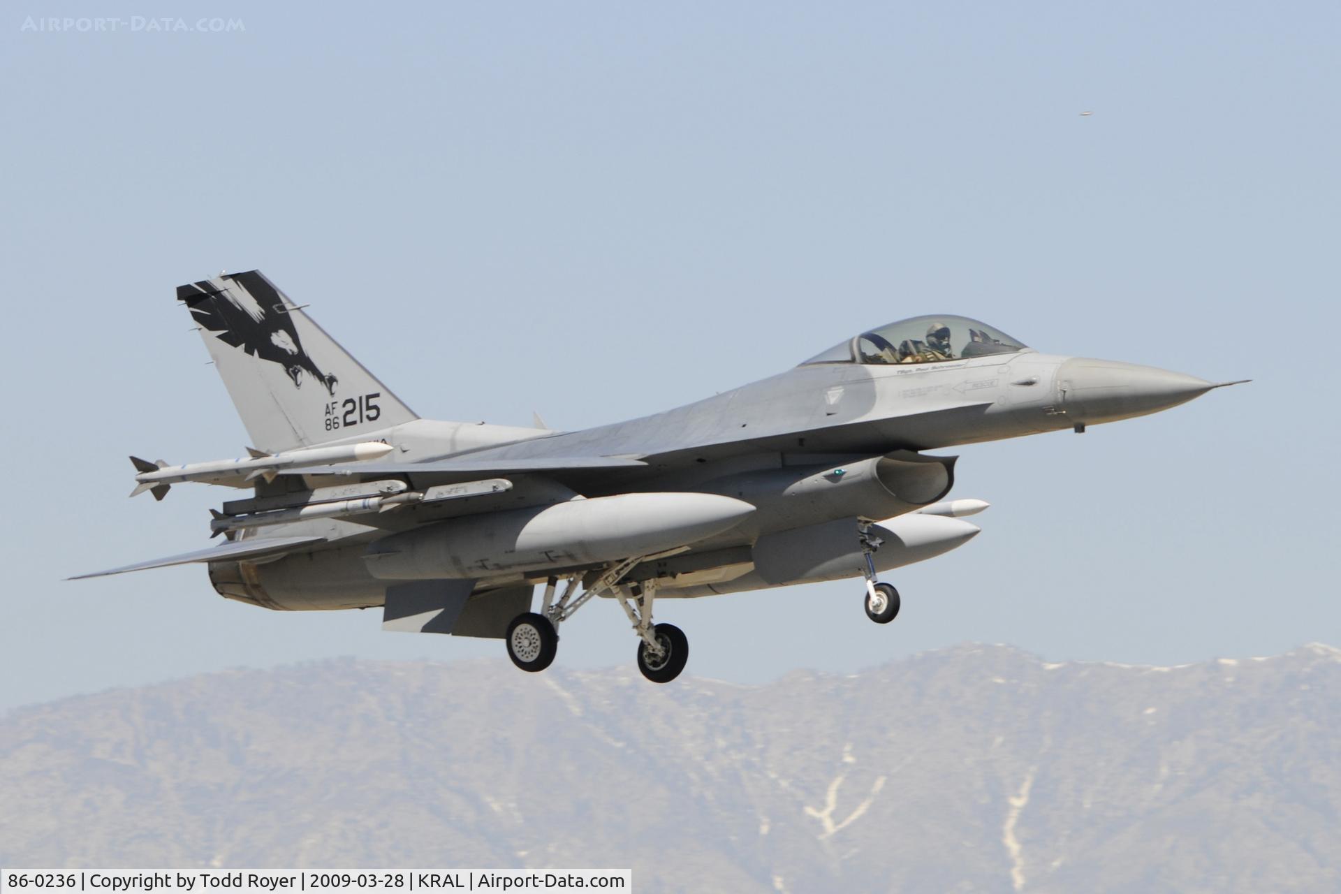 86-0236, General Dynamics F-16C Fighting Falcon C/N 5C-342, Riverside Airshow 2009