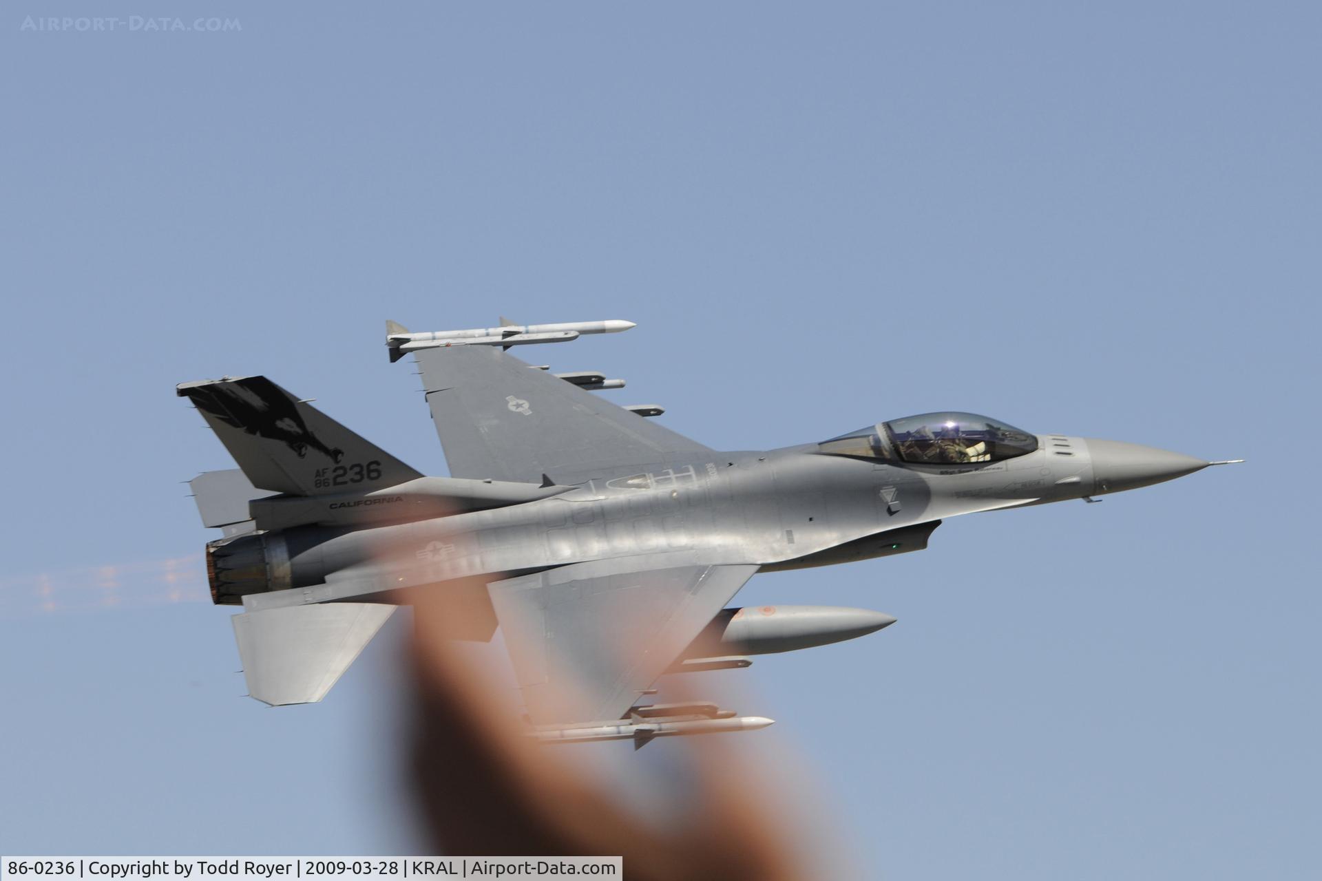 86-0236, General Dynamics F-16C Fighting Falcon C/N 5C-342, Riverside Airshow 2009