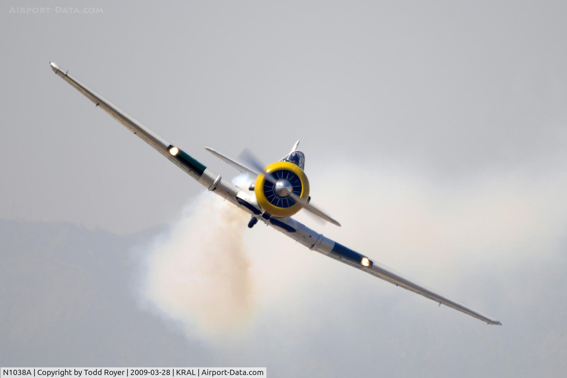 N1038A, 1944 North American SNJ-5 Texan C/N 90917 (121-41633), Riverside Airshow 2009