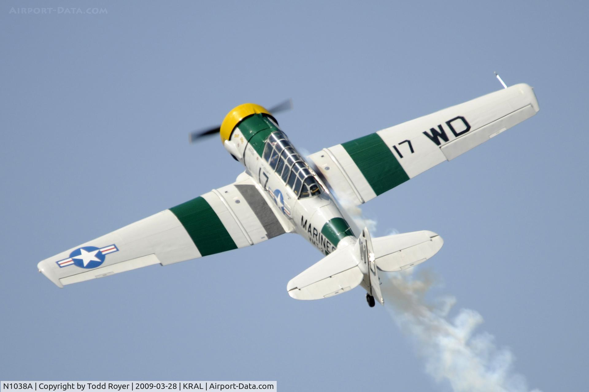 N1038A, 1944 North American SNJ-5 Texan C/N 90917 (121-41633), Riverside Airshow 2009