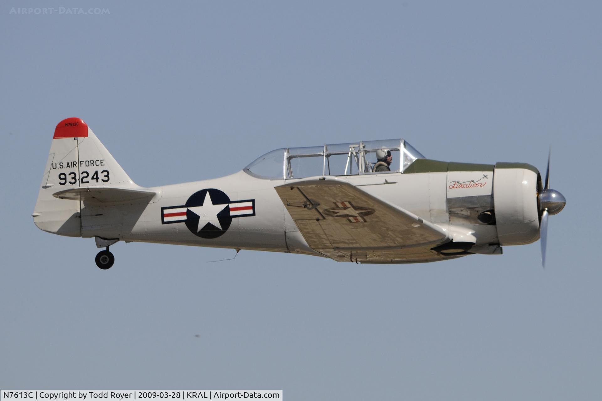 N7613C, 1949 North American T-6G Texan C/N 168-347, Riverside Airshow 2009