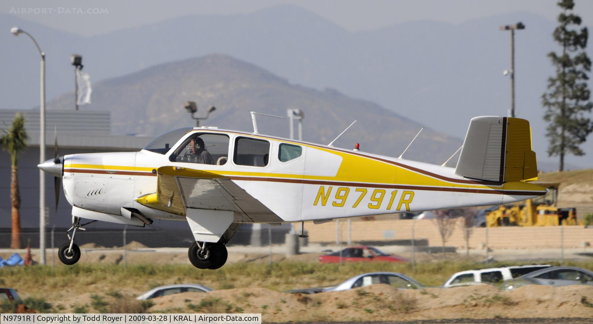 N9791R, 1960 Beech M35 Bonanza C/N D-6289, Riverside Airshow 2009