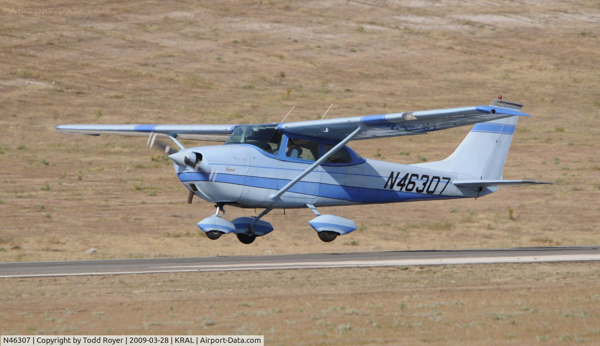 N46307, 1968 Cessna 172K Skyhawk C/N 17257174, Riverside Airshow 2009