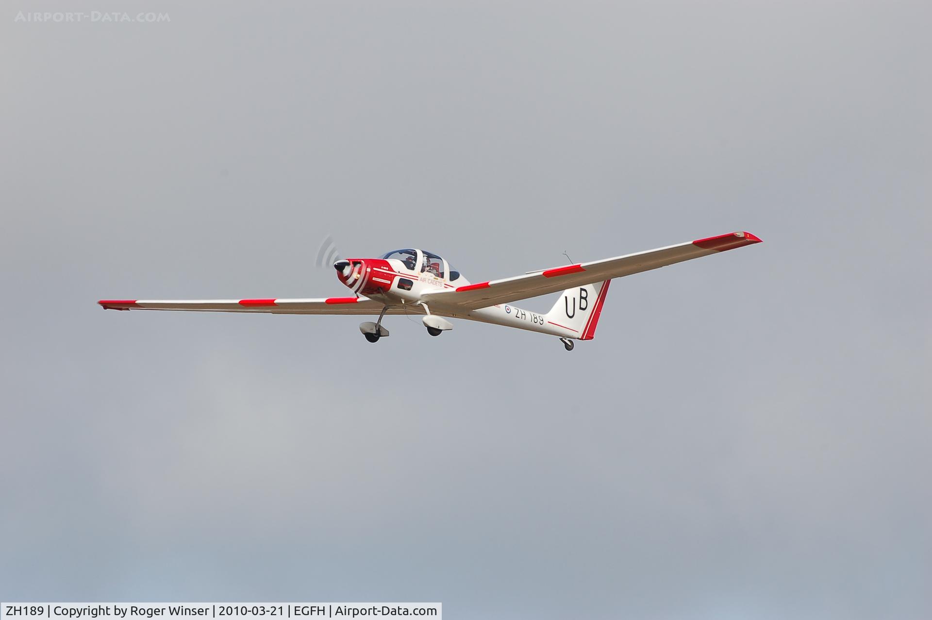 ZH189, Grob G-109B Vigilant T1 C/N 6538, Vigilant coded UB. 636 VGS Motorised Glider touch and go Runway 22