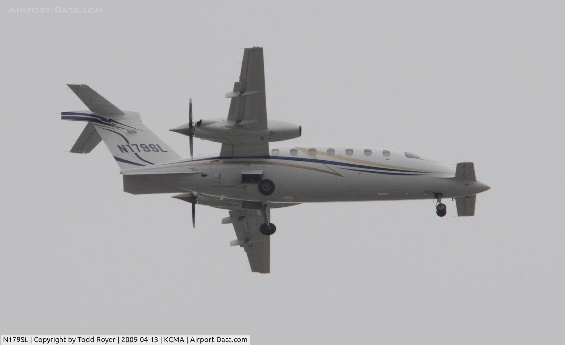 N179SL, 2008 Piaggio P-180 Avanti C/N 1170, From the backyard