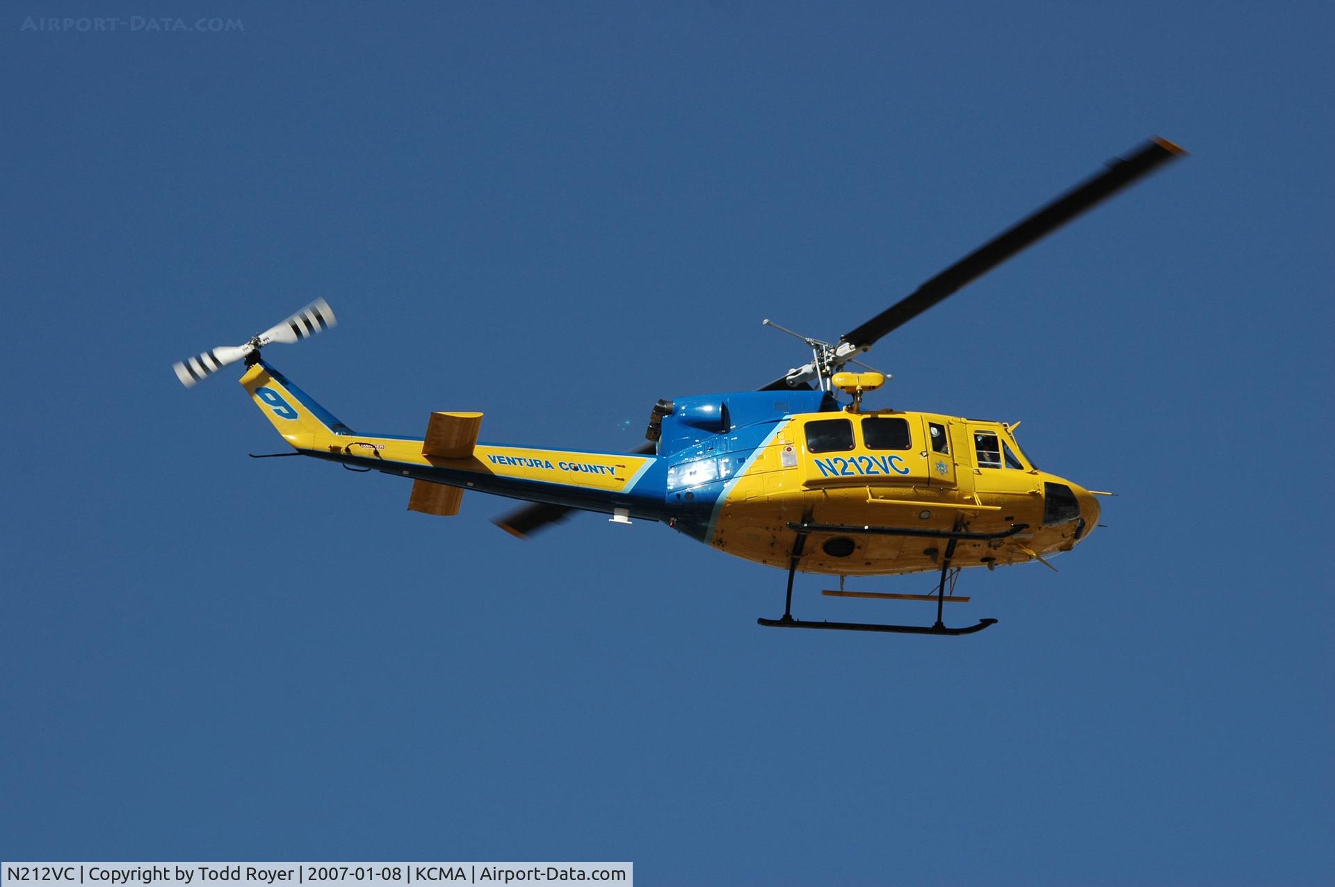 N212VC, 1975 Bell 212 C/N 30693, From the backyard