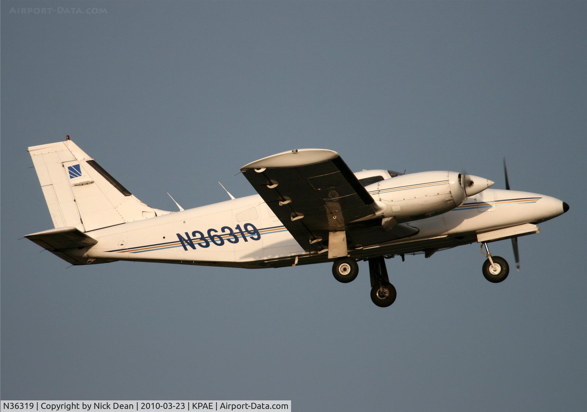 N36319, 1978 Piper PA-34-200T Seneca II C/N 34-7870318, KPAE