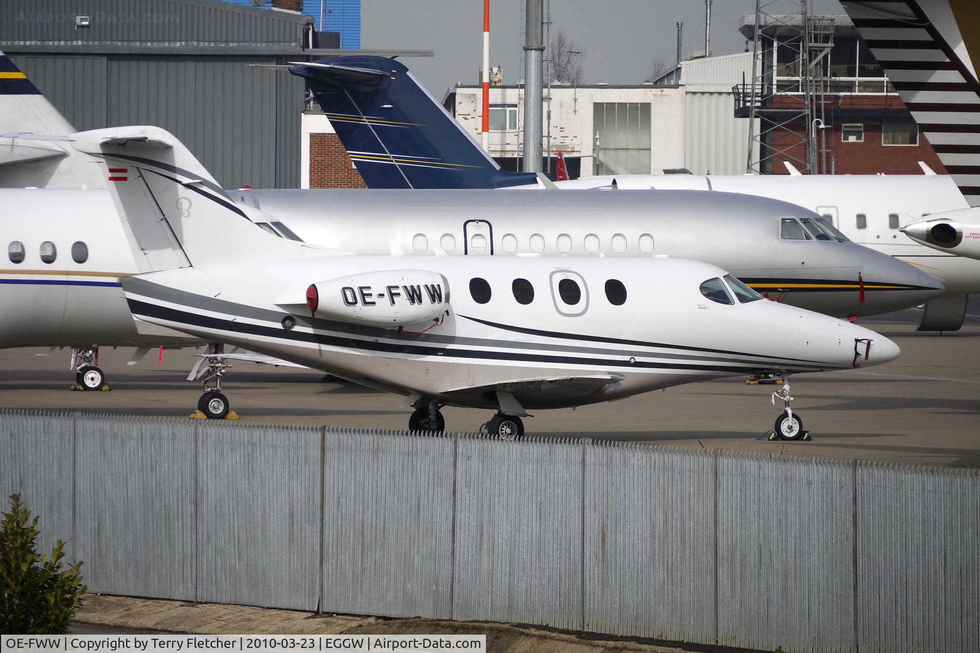 OE-FWW, 2005 Raytheon Premier 1 C/N RB-131, Austrian Raytheon Premier I at Luton
