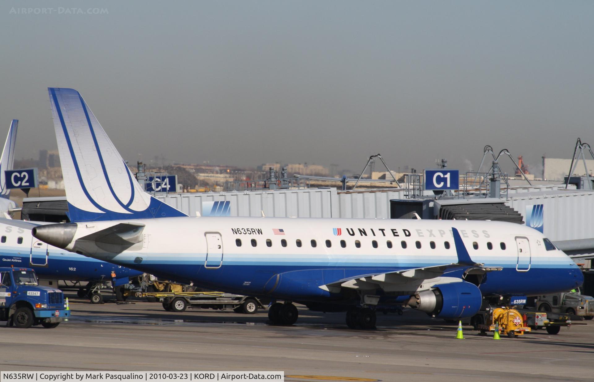 N635RW, 2004 Embraer 170SE (ERJ-170-100SE) C/N 17000056, ERJ 170-100 SE