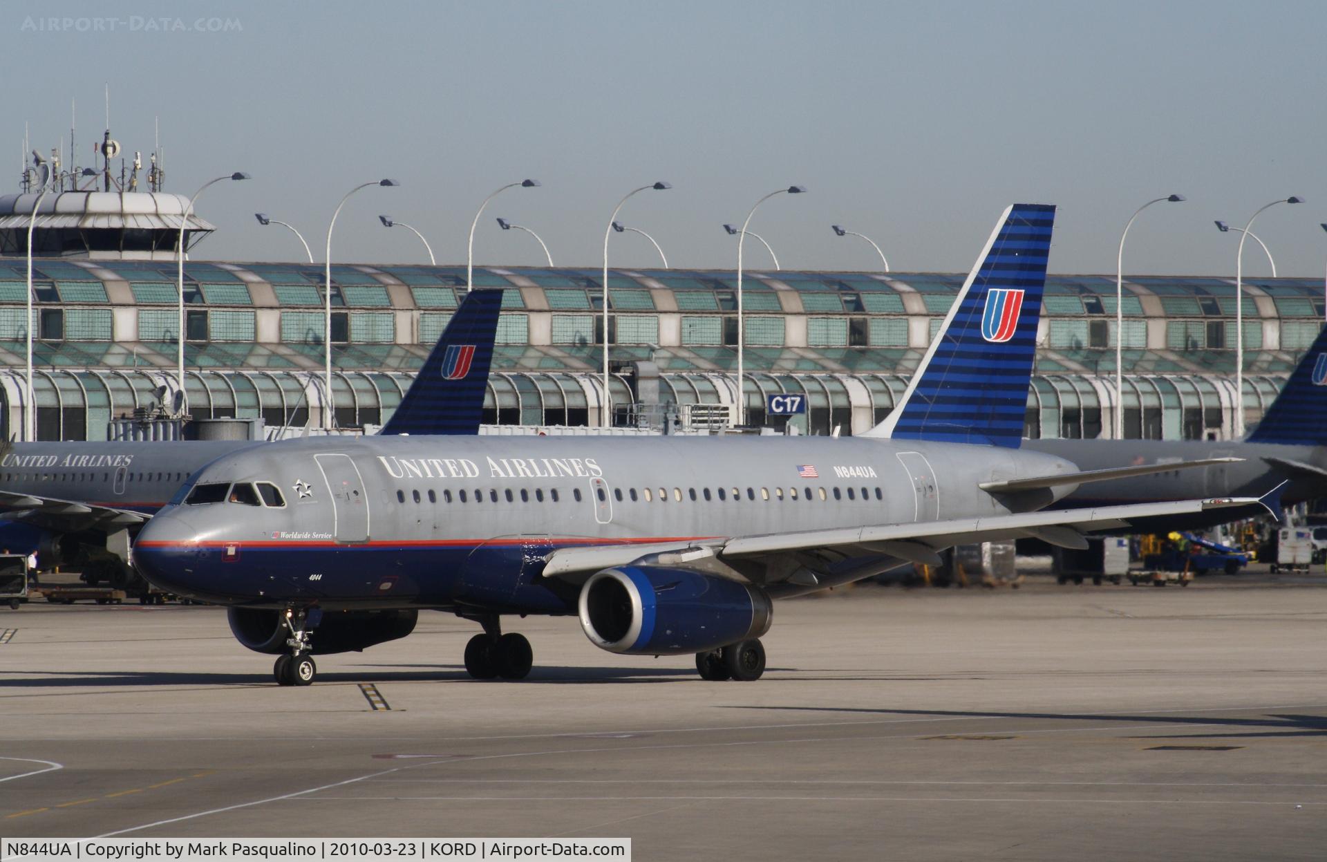 N844UA, 2001 Airbus A319-131 C/N 1581, Airbus A319