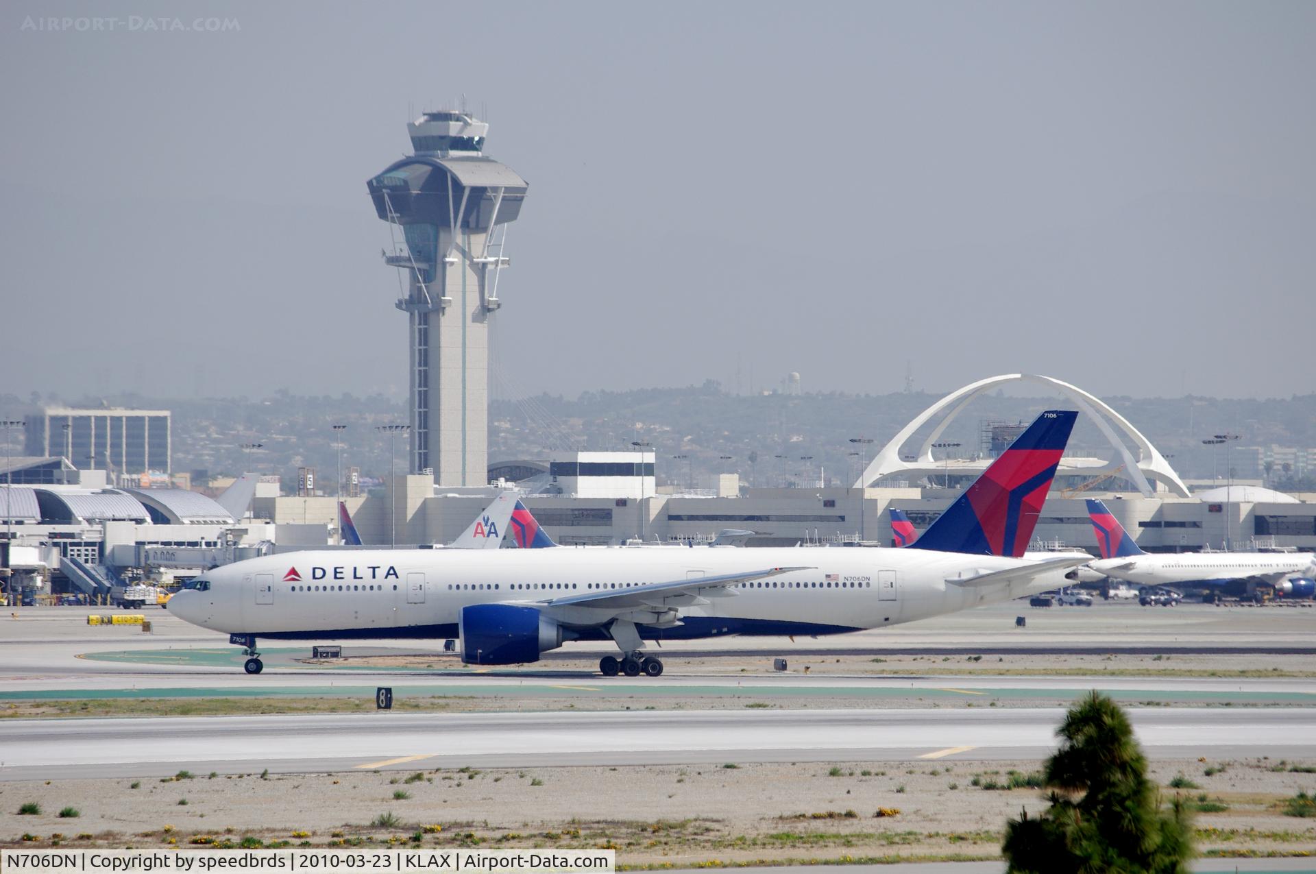 N706DN, Boeing 777-232/LR C/N 30440, Delta Airlines 777-232LR