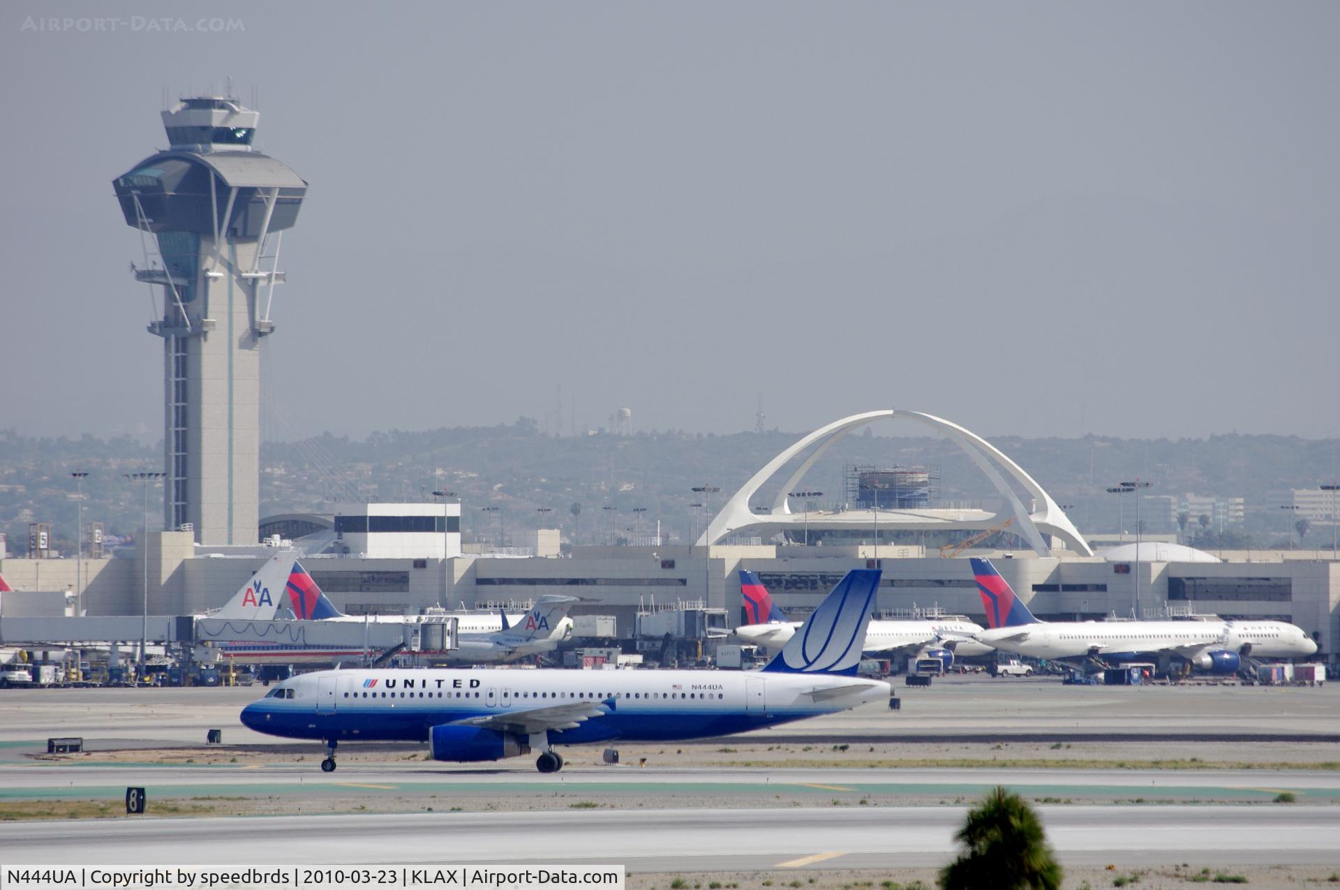 N444UA, 1998 Airbus A320-232 C/N 824, United Airlines A320-232