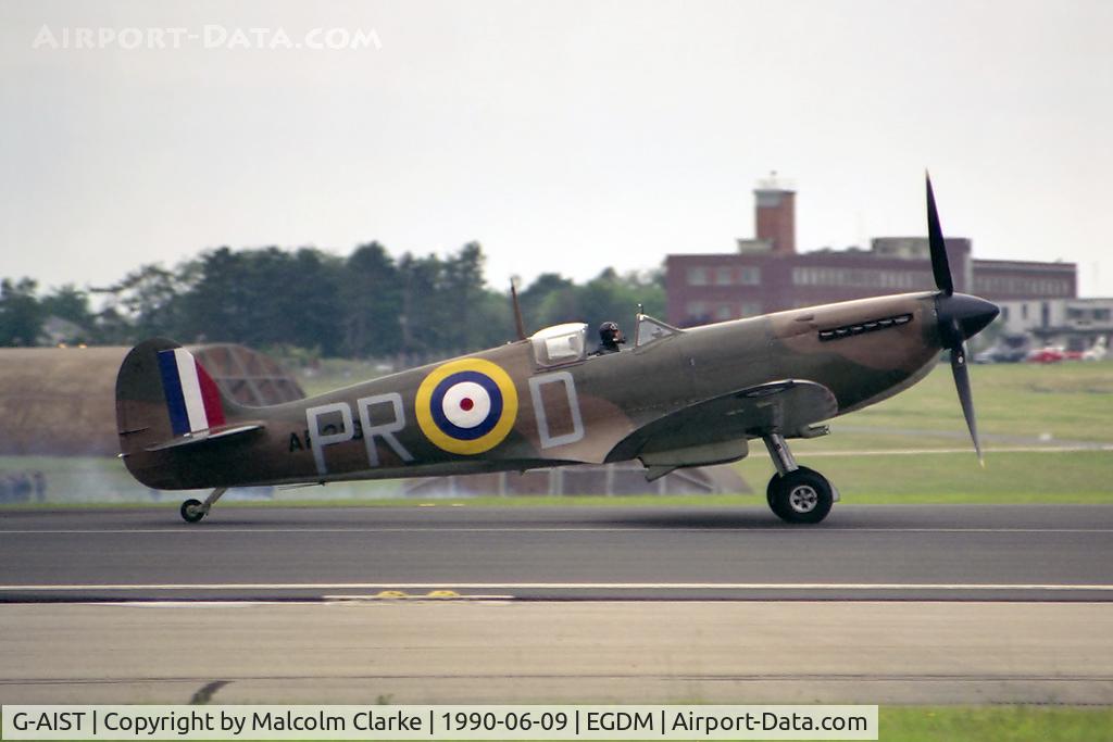 G-AIST, 1941 Supermarine 300 Spitfire Mk1A C/N WASP/20/2, Supermarine 300 Spitfire Mk1A. Manufactured by Westland Aircraft Ltd in 1941 and seen at the Battle of Britain Airshow, A&AEE, Boscombe Down in 1990.