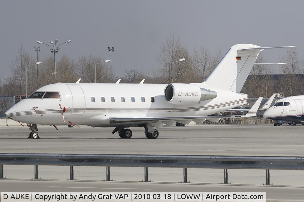 D-AUKE, 1998 Bombardier Challenger 604 (CL-600-2B16) C/N 5389, CL-604