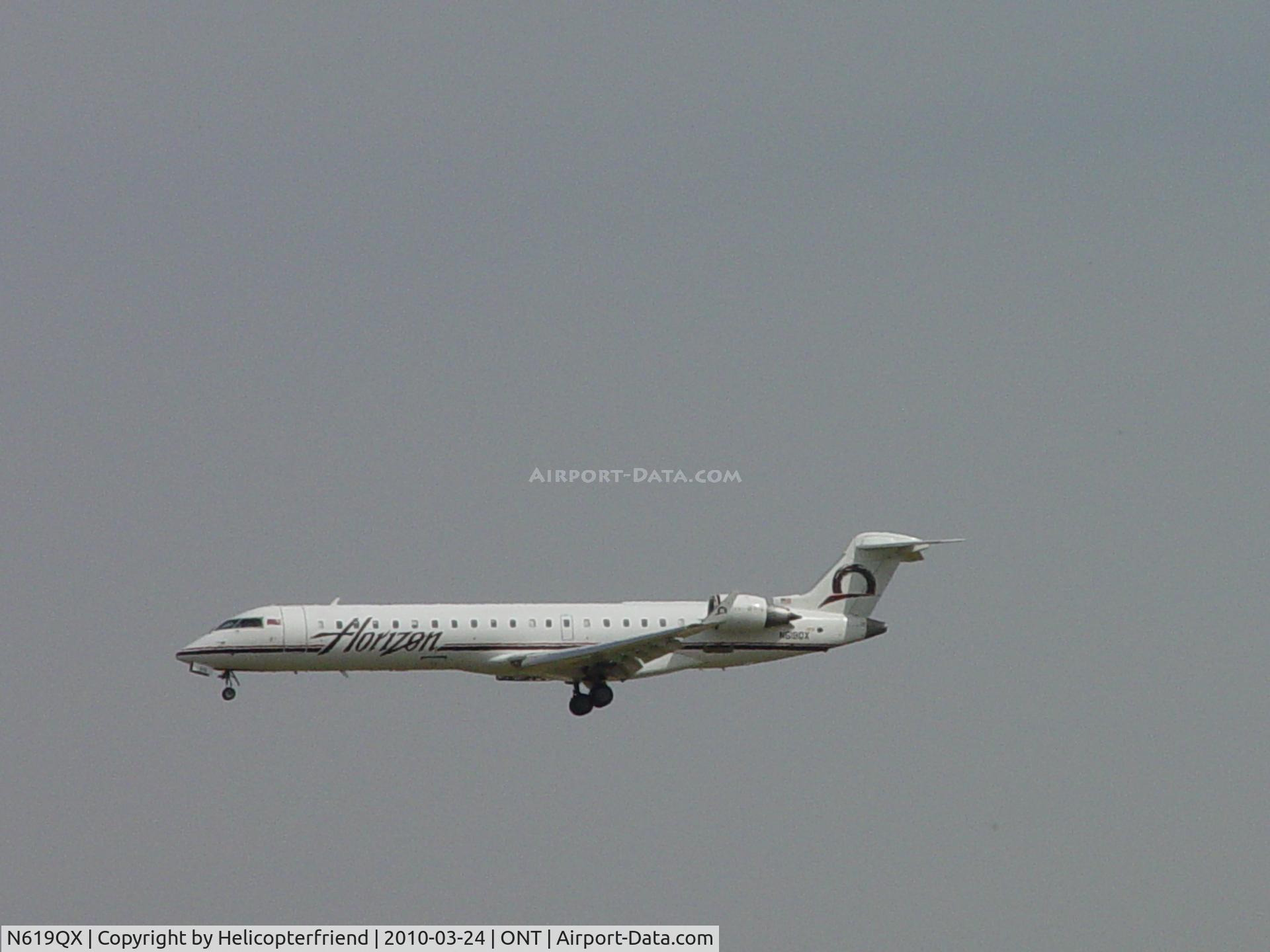N619QX, 2006 Bombardier CRJ-701 (CL-600-2C10) Regional Jet C/N 10246, On final to runway 26R