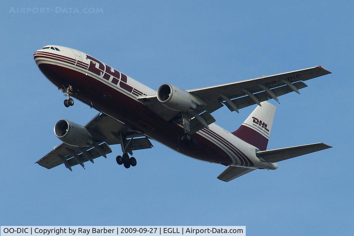OO-DIC, 1982 Airbus A300B4-203(F) C/N 220, Airbus A300B4-203F [220] (DHL) Home~G 27/09/2009. On approach 27R 3 miles out.