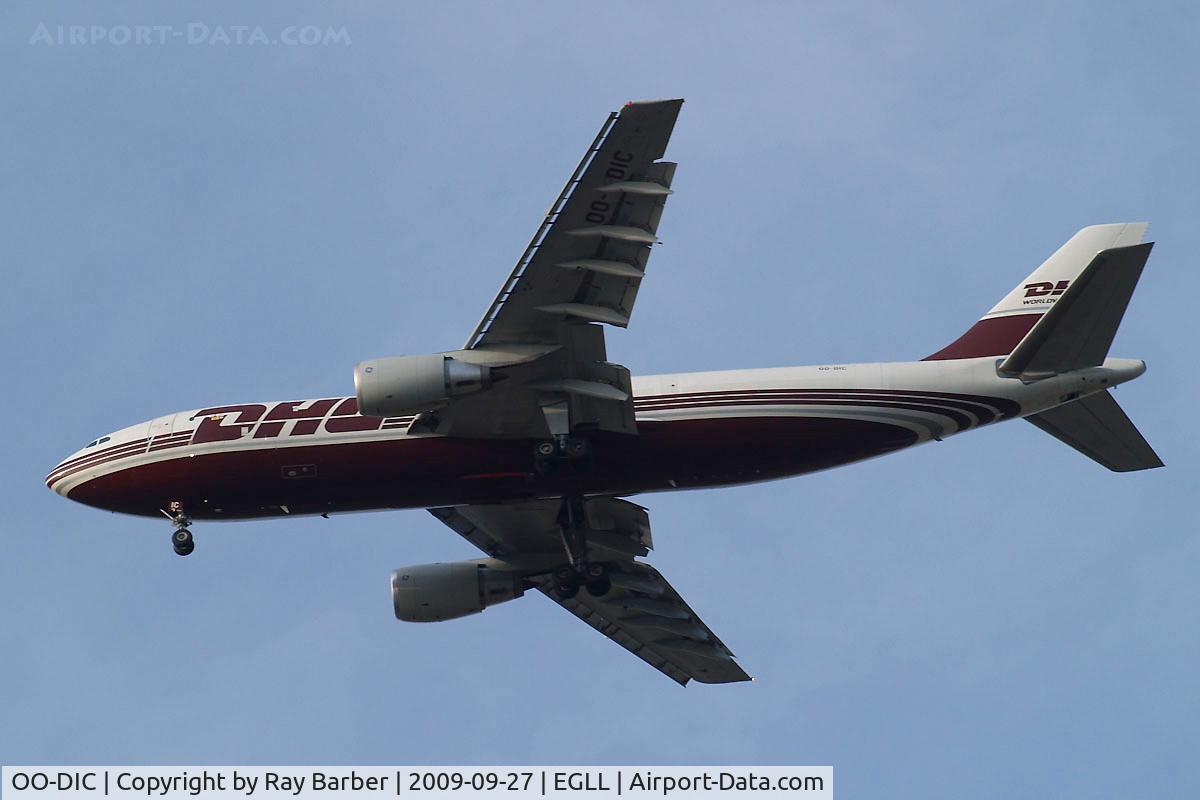 OO-DIC, 1982 Airbus A300B4-203(F) C/N 220, Airbus A300B4-203F [220] (DHL) Home~G 27/09/2009. On approach 27R 3 miles out.